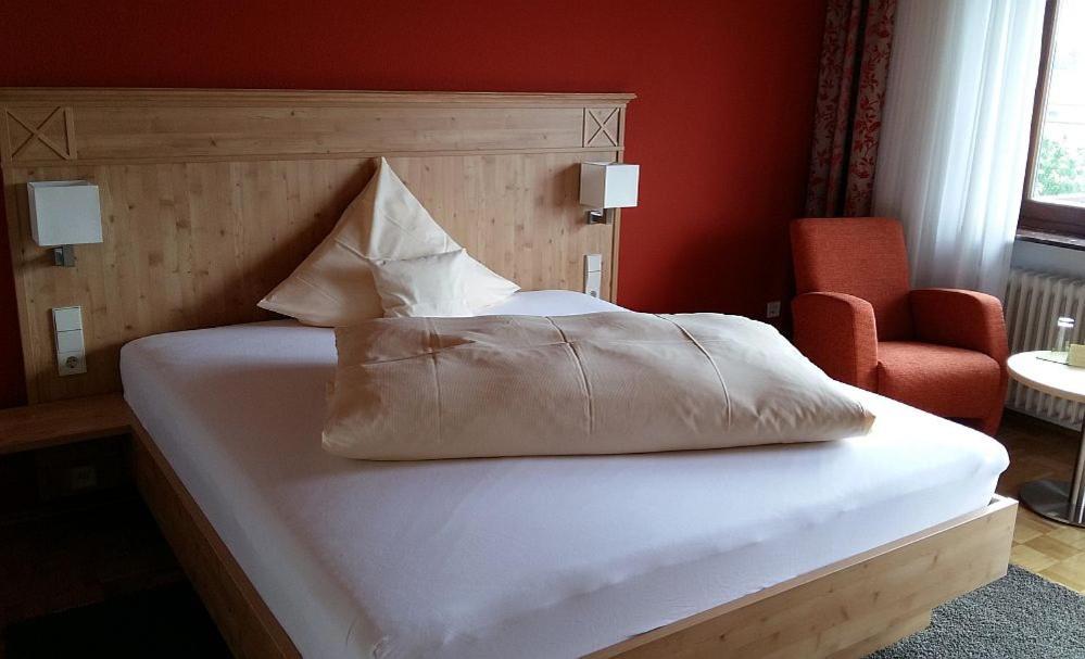 Hotel & Restaurant Krone Waldbronn Εξωτερικό φωτογραφία